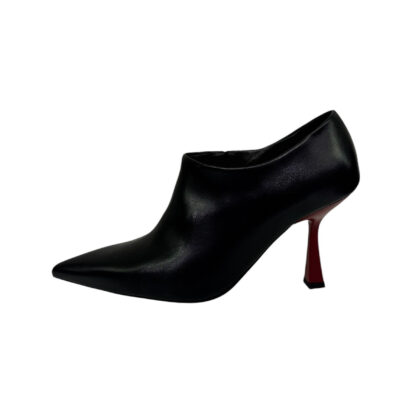 Paola Ferri δερμάτινο γυναικείο μποτάκι αστραγάλου σε μαύρο χρώμα με κόκκινο τακούνι