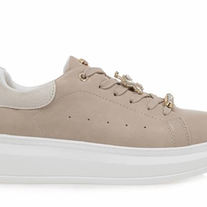 Seven γυναικεία sneakers σε μπεζ χρώμα με διακοσμητικά στοιχεία